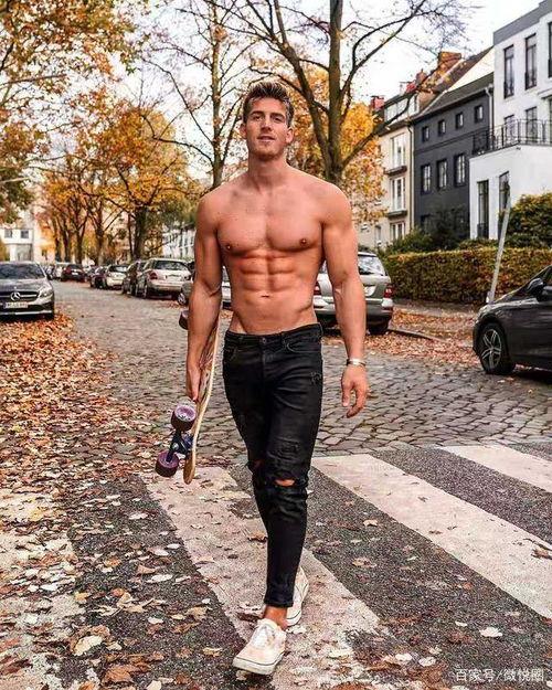 欧美帅哥短裤图片高清